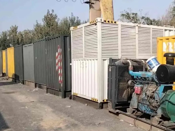 盐池200KW柴油发电机机组每小时油耗是多少？